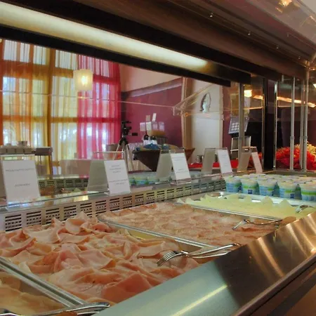 דירה Lovely Beachside Flat With A Luminous Terrace ביביונה