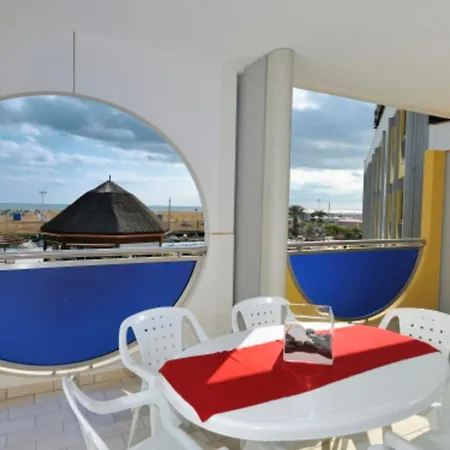 Lovely Beachside Flat With A Luminous Terrace Apartment