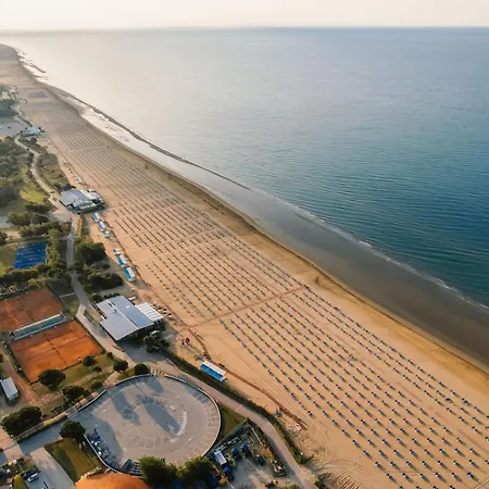 Lovely Beachside Flat With A Luminous Terrace *