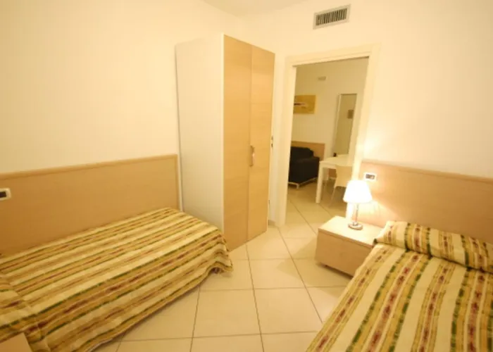 Lovely Beachside Flat With A Luminous Terrace Appartamento Bibione