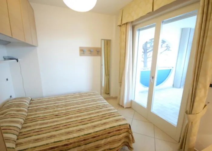 Lovely Beachside Flat With A Luminous Terrace Daire *